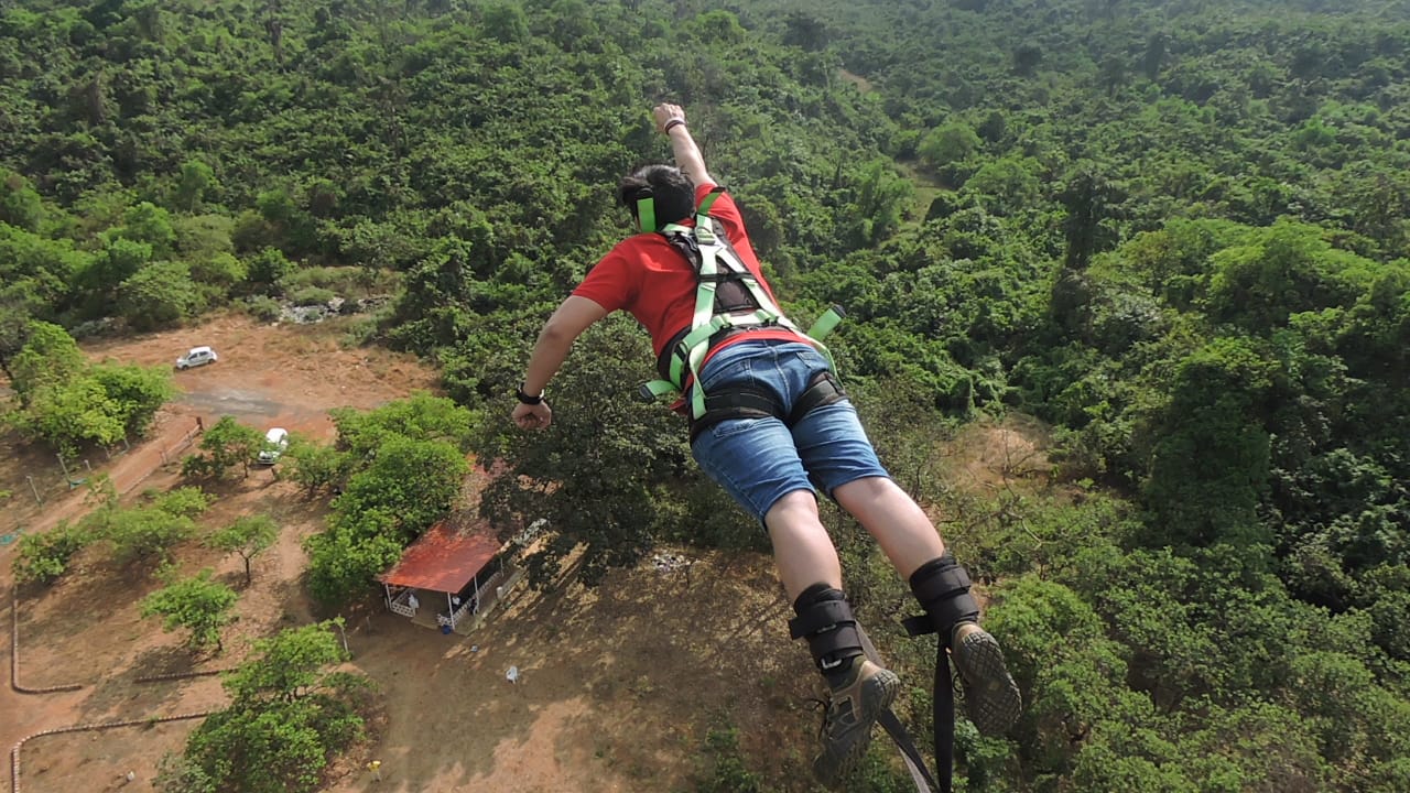 Bungee Jumping 